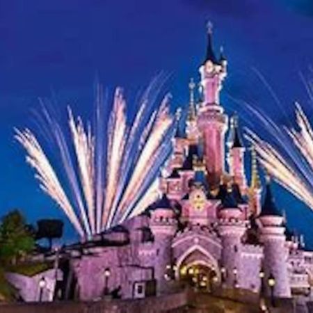Proche Disney Et Paris - Studio Terrasse Et Parking Prive モンテヴラン エクステリア 写真